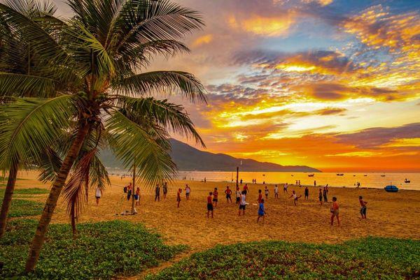 Gyms in Da Nang's Beach Districts: Hours, Day Passes & AC